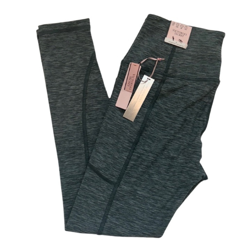 VICTORIA SECRET FLOW ON POINT 7/8 LEGGING
